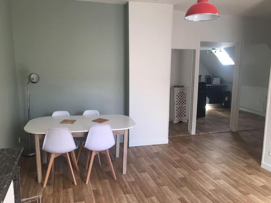 Appartement Avec Parking Proche Cathedrale บัวร์ ภายนอก รูปภาพ